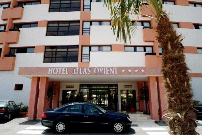 แอตลาส โอเรียนต์ Hotel วัจด้า ภายนอก รูปภาพ